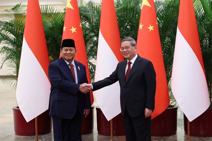 Menteri Pertahanan Prabowo Subianto bertemu dengan Perdana Menteri (PM) Tiongkok, Li Qiang di Beijing. (Dok. Tim Media Prabowo)