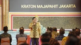 Menteri Pertahanan Prabowo Subianto menghadiri acara peresmian replika Kraton Majapahit Jakarta yang berlokasi di kawasan Cipayung. (Dok. Tim Media Prabowo)