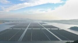 PLTS Terapung Cirata. (Dok. Ebtke.esdm.go.id)

