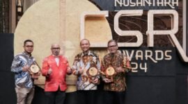 PT Pertamina Retail diganjar tiga kategori penghargaan Platinum Elite SDGs serta satu Trofi Keris Kehormatan pada ajang Nusantara CSR Awards 2024. (Dok. pertamina.com)