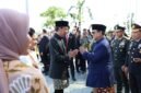 Presiden RI ke-8 Prabowo Subianto mengantar Presiden RI ke-7 Joko Widodo (Jokowi) beserta Iriana Jokowi. (Dok. Tim Media Prabowo)