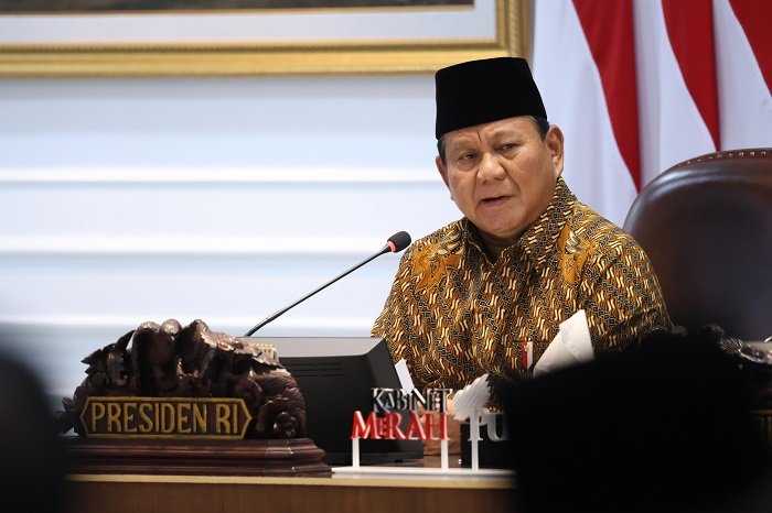 Presiden RI Prabowo Subianto memimpin rapat kabinet perdana di Istana Merdeka. (Dok. Tim Media Prabowo)

