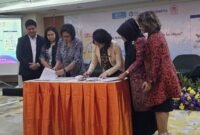 Peluncuran buku “Public Relations di Indonesia dari Masa ke Masa”, dilakukan di Gedung Yustinus Universitas Katolik Atma Jaya Jakarta (5/11/2024). (Dok. APPRI)