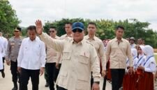 Presiden RI Prabowo Subianto saat meresmikan 37 proyek ketenagalistrikan nasional yang tersebar di 18 provinsi. (Dok. Tim Media Prabowo)