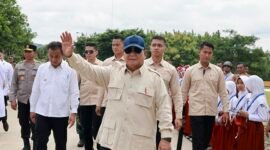 Presiden RI Prabowo Subianto saat meresmikan 37 proyek ketenagalistrikan nasional yang tersebar di 18 provinsi. (Dok. Tim Media Prabowo)