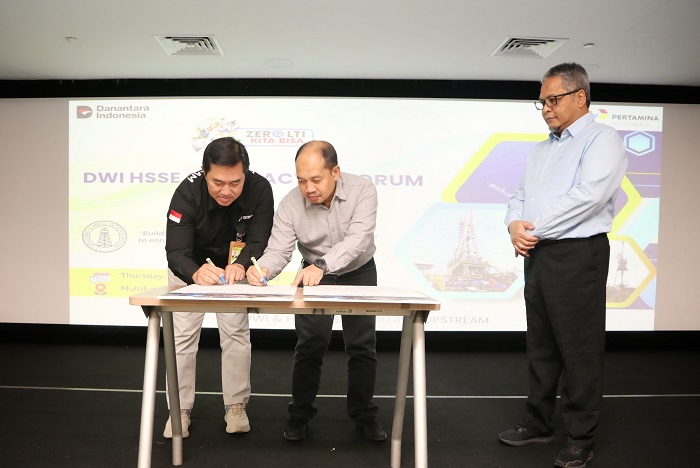 1. Penandatanganan MoU pelatihan & sertifikasi SDM migas PHE dan Pertamina Drilling di Jakarta. (Dok. PT Pertamina Hulu Energi)