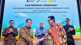 CEO Danantara, Rosan Roeslani, saat penandatanganan MoU kerja sama geothermal antara PLN dan Pertamina. (Dok. Danantara)
