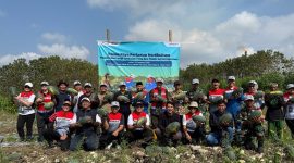 Semangka hasil panen program Biru Langit PEPC mencapai berat 4-5kg per buah berkat irigasi bertenaga surya yang optimal. (Dok. PT Pertamina EP Cepu)

