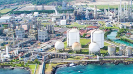 PLTS terapung Chandra Asri Group jadi langkah nyata mendukung kota hijau berkelanjutan. (Dok. Chandra-asri.com)