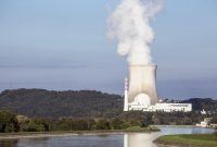 PLTN Swiss dan Prancis hentikan operasi sementara karena suhu air naik drastis, soroti lemahnya kesiapan energi menghadapi krisis iklim. (Pixabay.com /JamesQube)