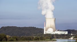 PLTN Swiss dan Prancis hentikan operasi sementara karena suhu air naik drastis, soroti lemahnya kesiapan energi menghadapi krisis iklim. (Pixabay.com /JamesQube)