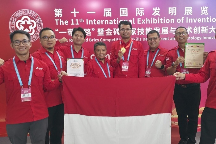 Tim PHR Regional 1 Sumatra menerima Gold Award dan Best Invention Award di Guangzhou. (Dok. Pertamina Hulu Rokan)

